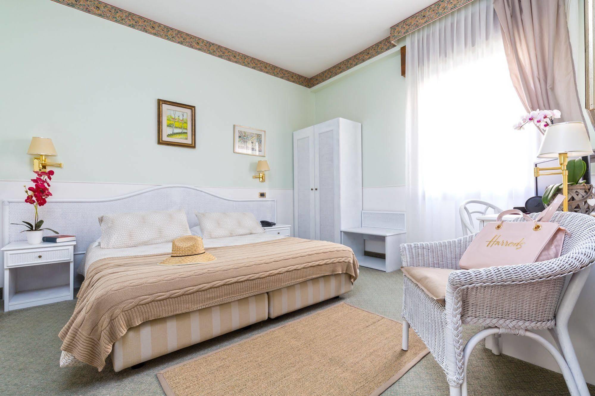 Hotel Villa Tiziana Lido di Venezia Luaran gambar