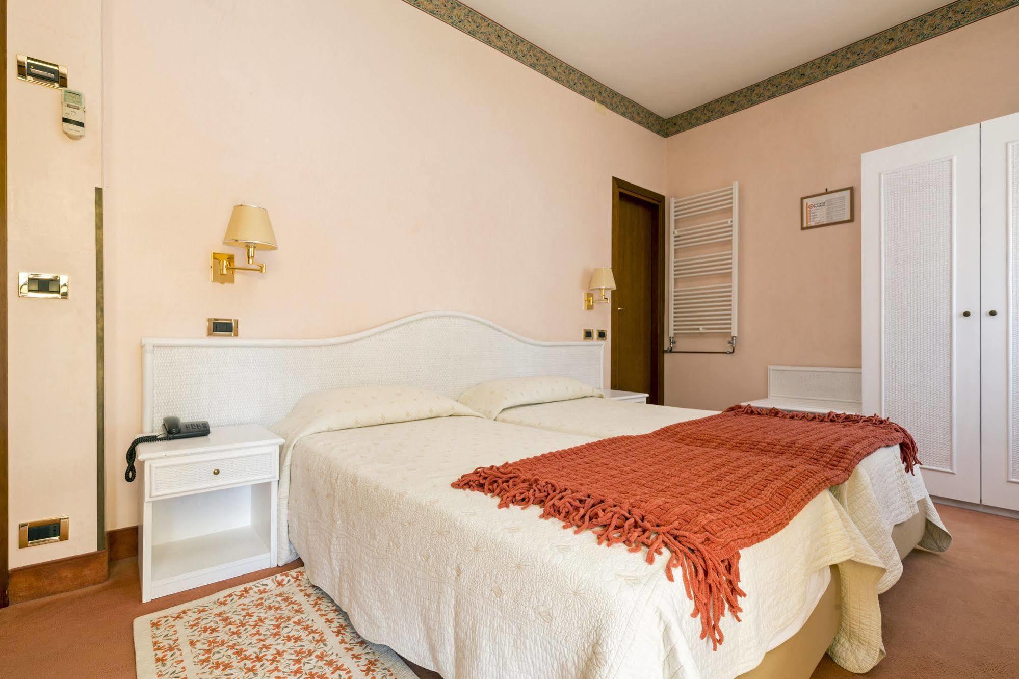 Hotel Villa Tiziana Lido di Venezia Luaran gambar